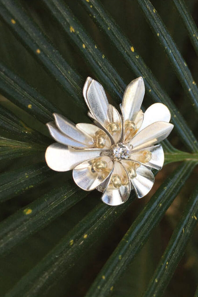MIA LAVI | Ohrring Silberflora